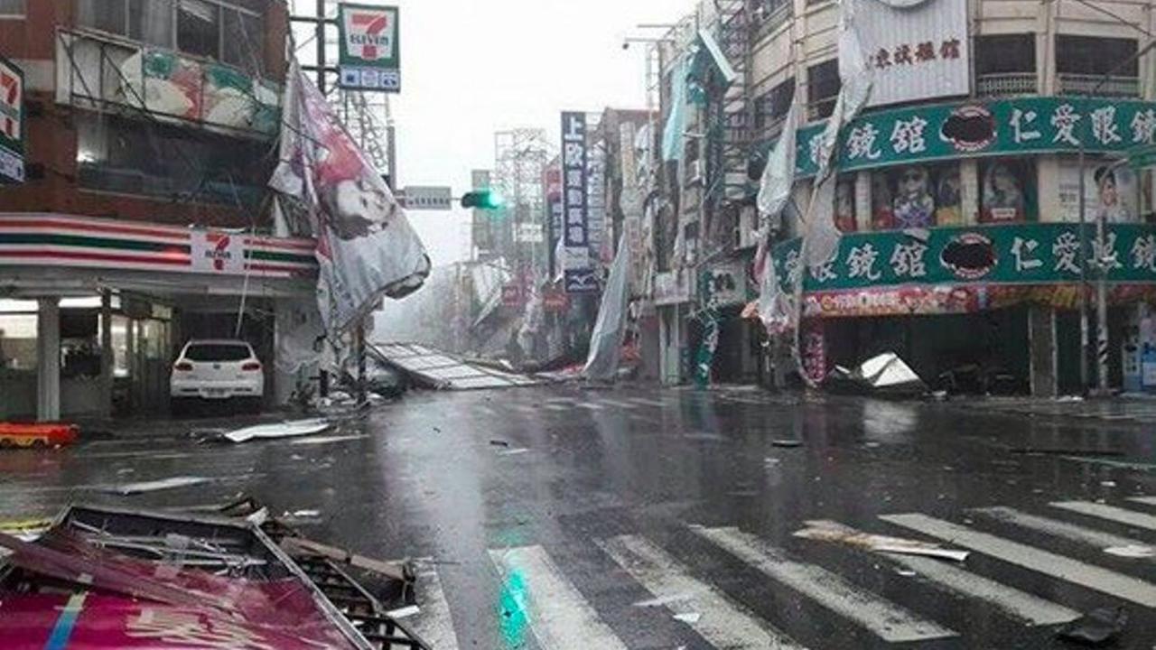 Kondisi saat Topan Super Nepartak menghantam Taitung. (Corn Leee/Instagram)