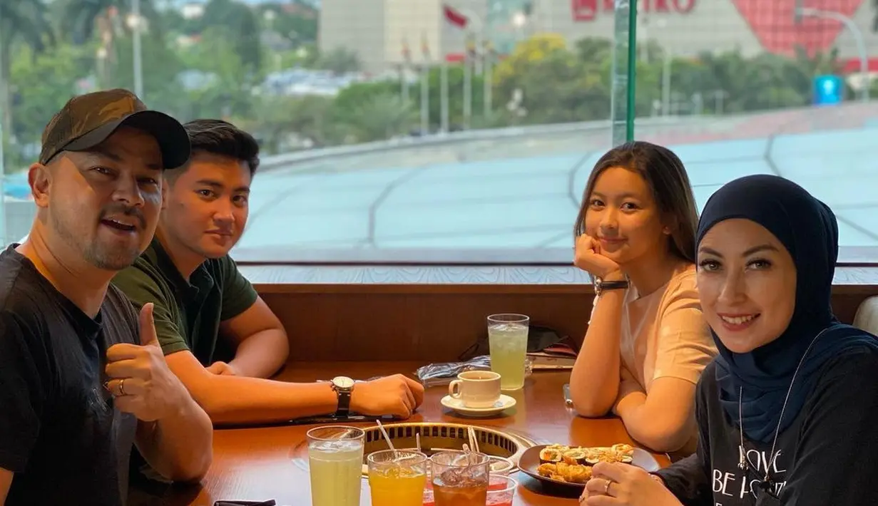 <p>Annisa Trihapsari dan Adjie Pangestu (Instagram/hapsarianissa29)</p>