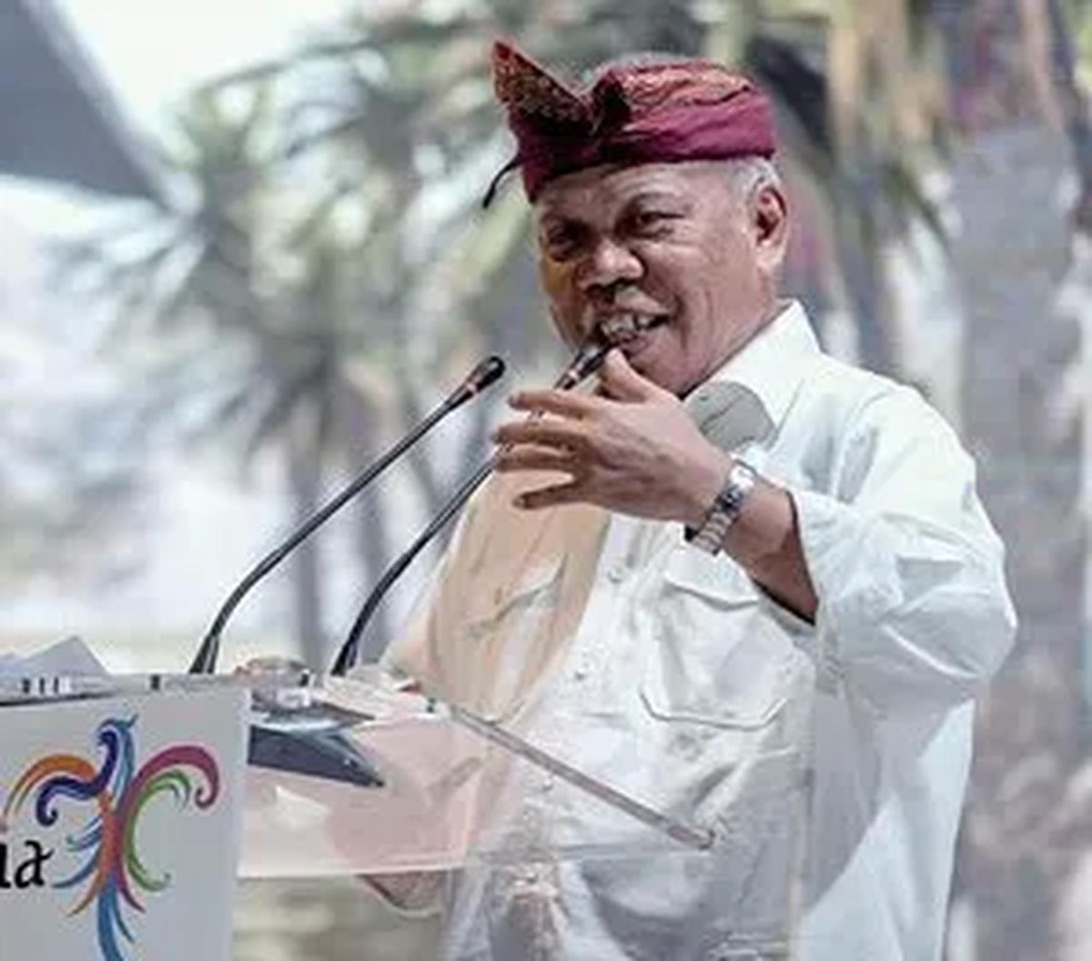 "Bendungan Sepaku Semoi saat ini sudah tuntas timbunan main dam-nya, segera digenangi untuk penyediaan air baku di KIPP (Kawasan Inti Pusat Pemerintahan) IKN," kata Basuki.
