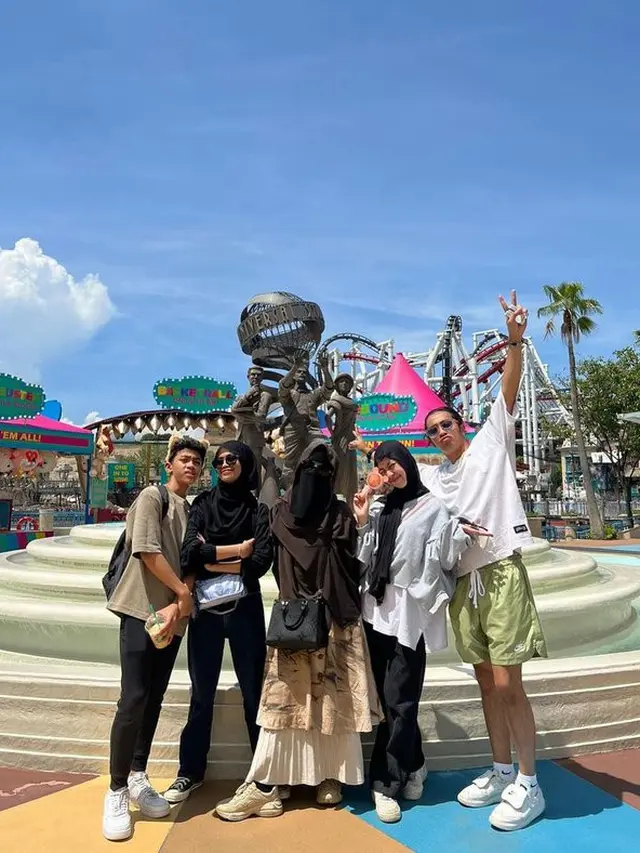 6 Potret Abidzar Al Ghifari Liburan di Singapura, Nikmati Momen Bareng Keluarga