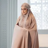 Tren hampers Lebaran tak hanya berhenti di makanan tapi juga alat ibadah (Hijaberlin)