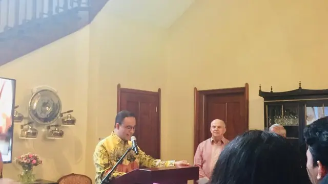 Anies Baswedan memberikan sambutan kepada alumni YES yang baru saja pulang ke tanah air (Liputan6.com/Siti Khotimah)