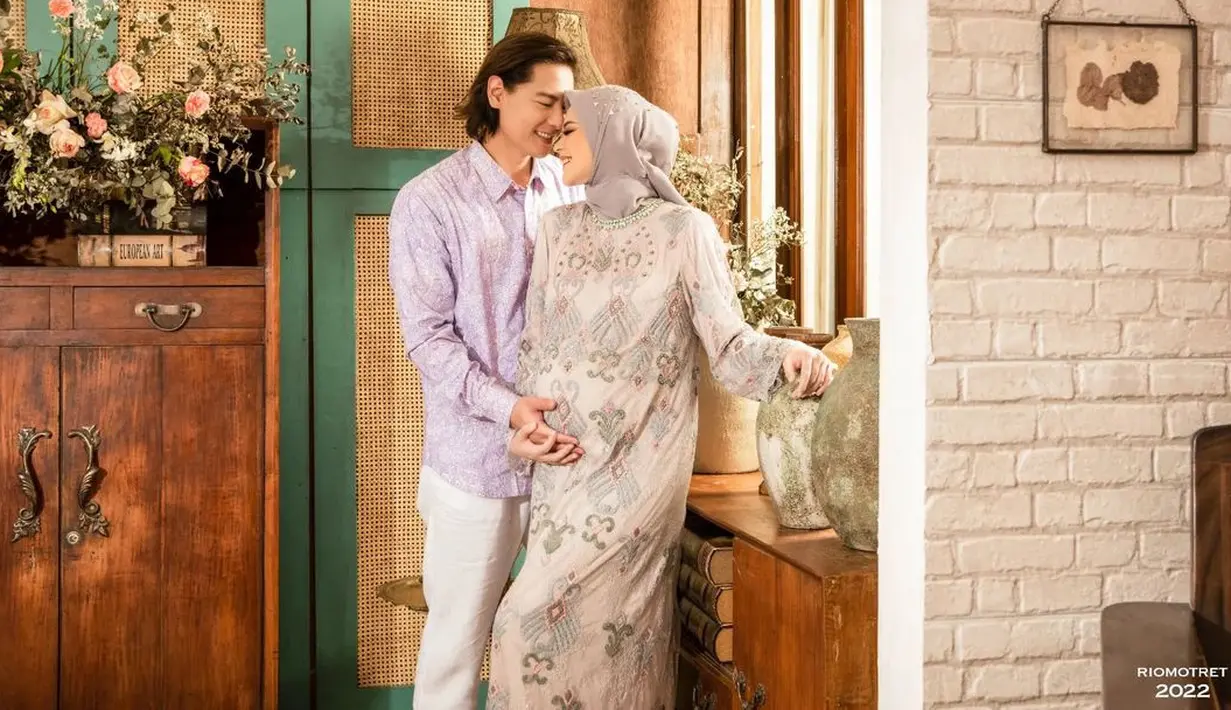 Cut Meyriska dan Roger Danuarta (Instagram/rogerojey)