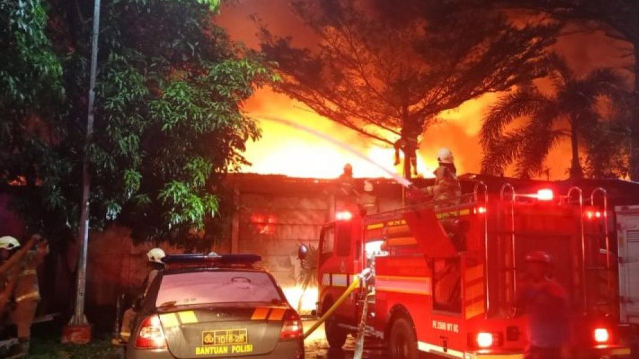Kebakaran Lahap Kemayoran, Kerugian Ditaksir Mencapai Rp6 Miliar