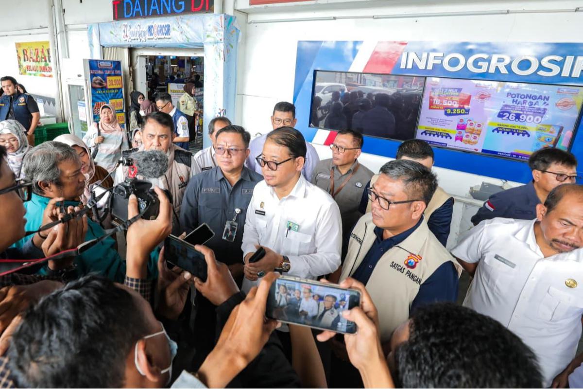 Satgas Pengendalian Harga Beras Jawa Timur Sidak Pasar di Surabaya