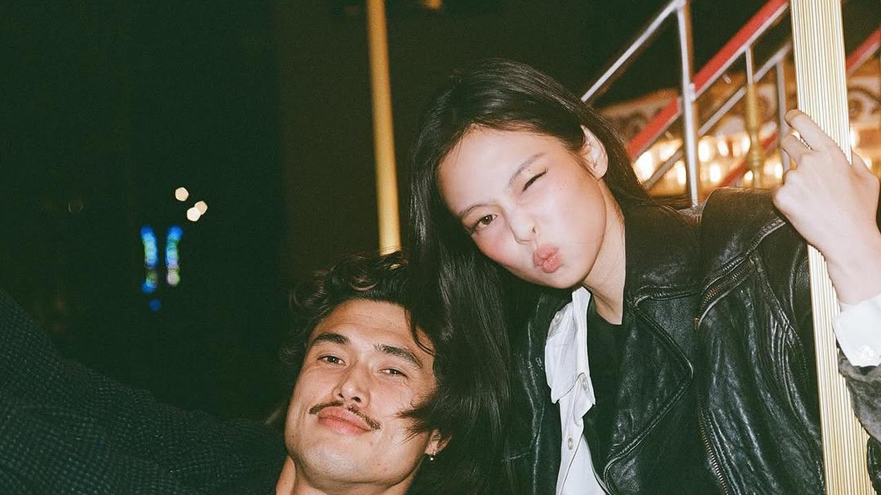 Makna Lagu 'Love Hangover' milik Jennie BLACKPINK feat. Dominic Fike yang Rilis MV Baru