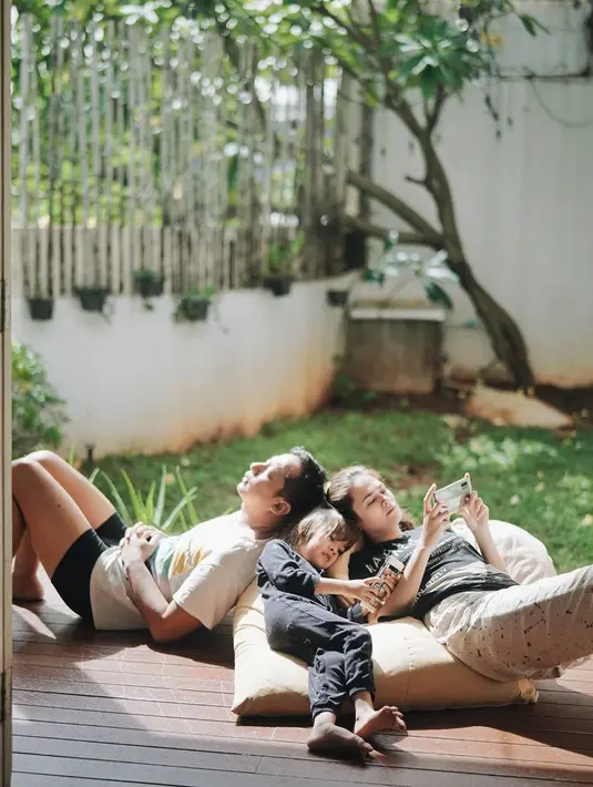 Ringgo Agus Rahman dan Sabai Morscheck (Instagram/ringgoagus)