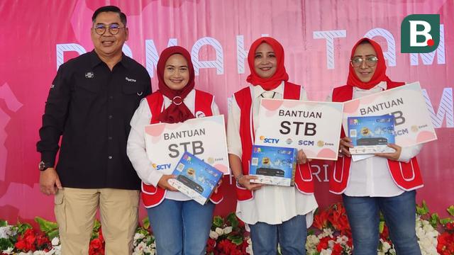 SCM EMTEK Kembali Bagi-Bagi STB Gratis ke 1.300 Warga Palembang