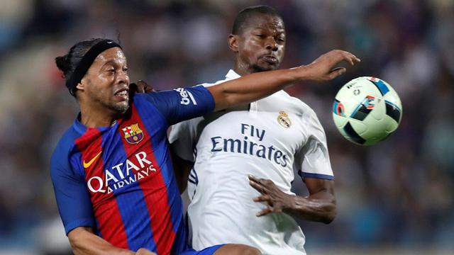 Ronaldinho Pimpin Barcelona Kalahkan Real Madrid Spanyol Bola Com