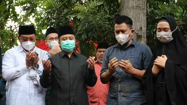 [Fimela] Ustad Yusuf Mansur