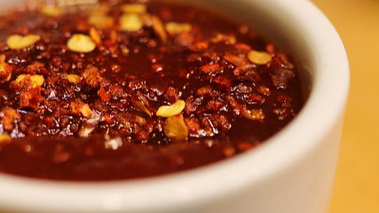 8 Efek Samping Konsumsi Chili Oil Bagi Kesehatan, Picu GERD hingga Wasir