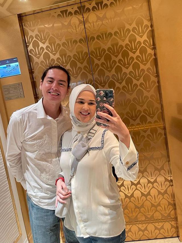 [Fimela] Cut Meyriska dan Roger Danuarta