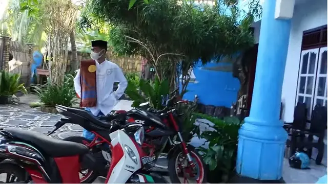 7 Potret Rumah Arie Kriting di Kota Baubau, Punya Halaman Luas nan Rindang