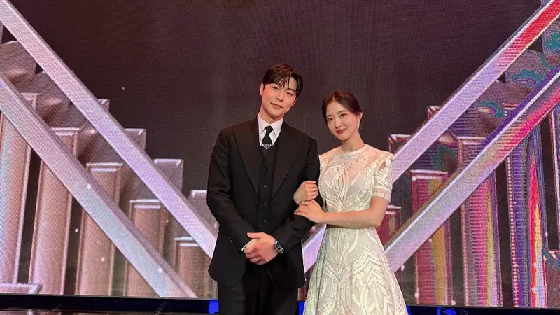 Lee Se Young dan Bae In Hyuk