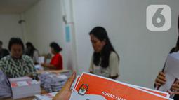 Komisi Pemilihan Umum (KPU) Jakarta Pusat menargetkan 834.814 surat suara akan selesai dilakukan pelipatan selama lima hari. (Liputan6.com/Angga Yuniar)