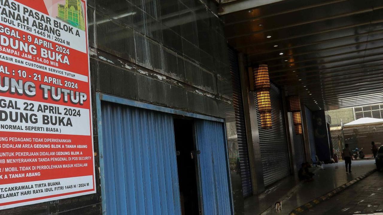 Penutupan ini hanya bersifat sementara guna melakukan perawatan gedung dan peralatan penunjang operasional lainnya. (Liputan6.com/Herman Zakharia)