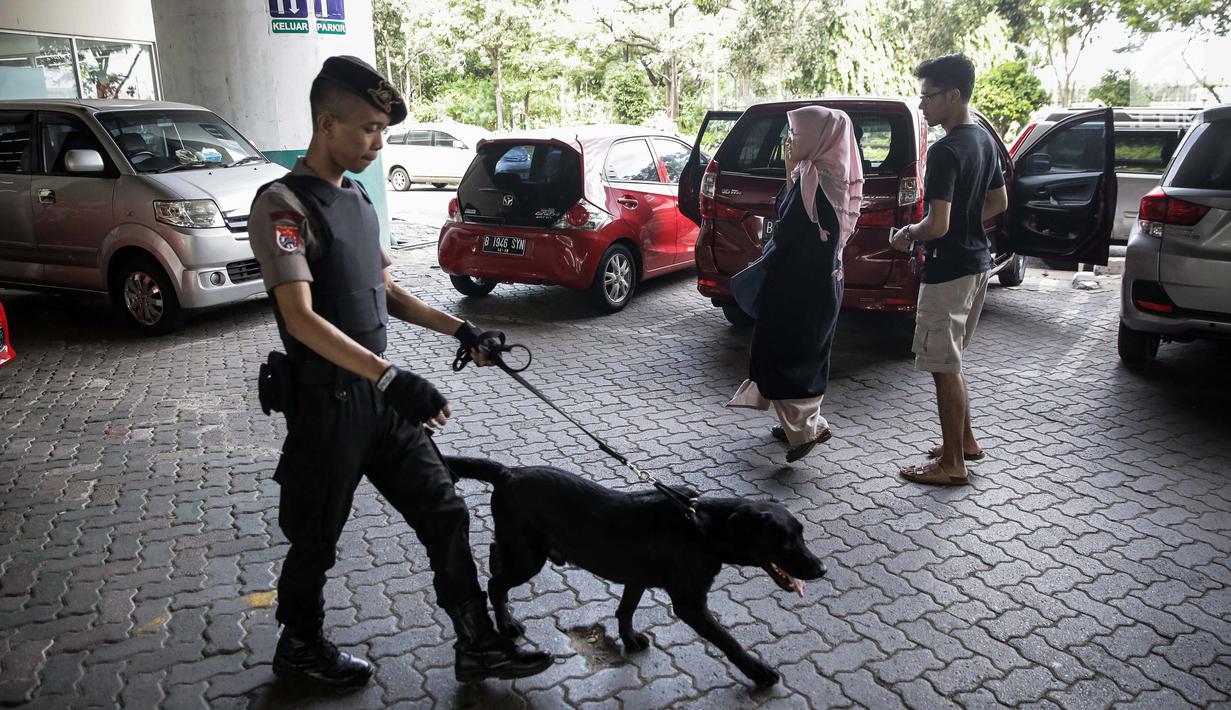 Anjing Pelacak Mulai Disiagakan Di Stasiun Gambir News Liputan6 Com
