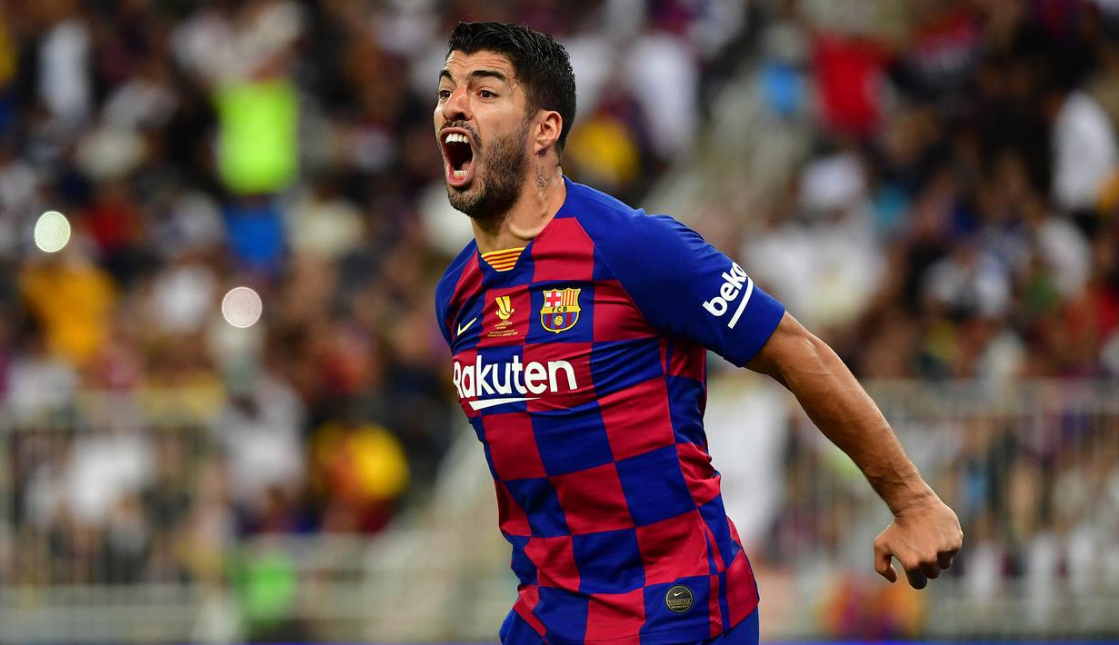 2. Luis Suarez - Kebersamaan Luis Suarez dengan Barcelona dipastikan berakhir usai Ronald Koeman mempersilakannya untuk mencari klub baru. Pemain asal Uruguay ini bisa menjadi pengganti Higuain di lini serang Juventus. (AFP/Giuseppe Cacace)