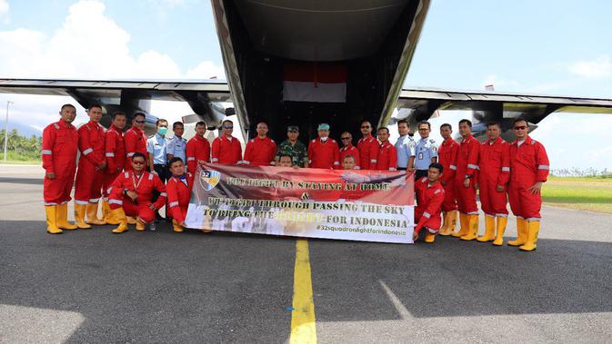 TNI menerbangkan Hercules ke Shanghai, China, untuk menjemput alat kesehatan terkait penanganan Covid-19 yang dibeli pemerintah. (dok Puspen TNI AU)