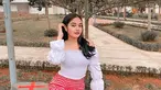 Kerap disapa dengan panggilan Jasmine, aktris berusia 23 tahun ini tengah berperan dalam sinetron Roda Roda Gila yang tayang di SCTV. Beradu akting dengan Esta Pramanita dan Nadira Sungkar, ia pun berperan sebagai Tisa dalam sinetron tersebut. Masuk dalam sinetron SCTV, kini namanya pun kian populer di kalangan pecinta layar kaca. (Liputan6.com/IG/@jasmineelfirabs)