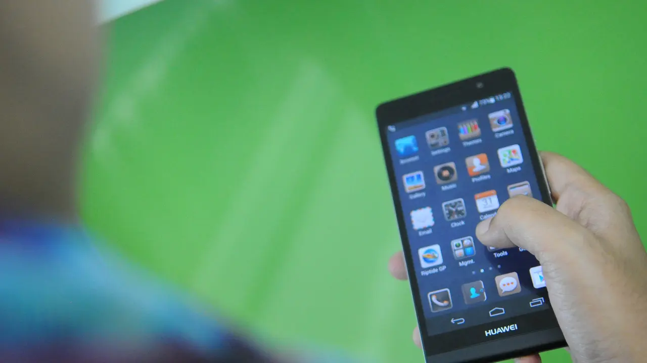 Kesan Premium Khas iPhone Ala Huawei Ascend P6