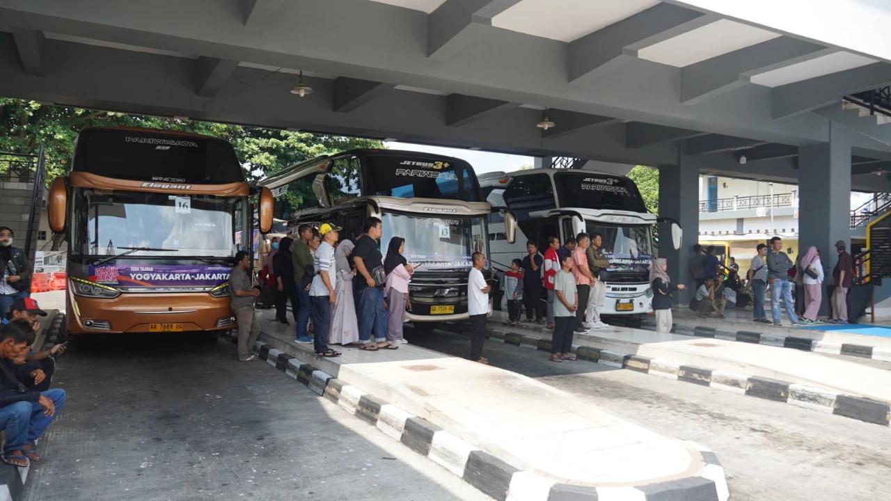 Peringatan Keras Kemenhub, PO Bus Wajib Masuk Terminal atau Disanksi