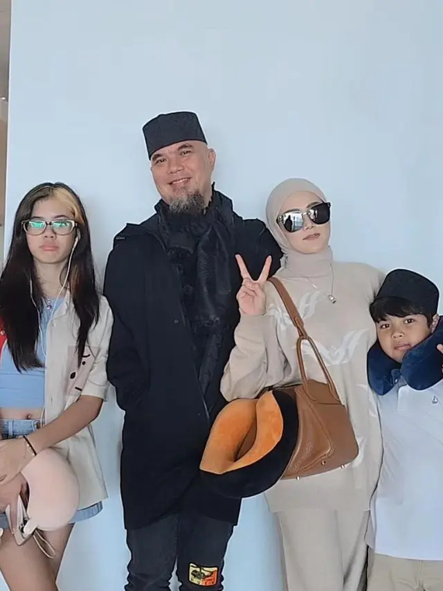 Potret Menawan Safeea Ahmad Anak Ahmad Dhani dan Mulan Jameela dengan Gaya Rambut two Tone khas Gen Z