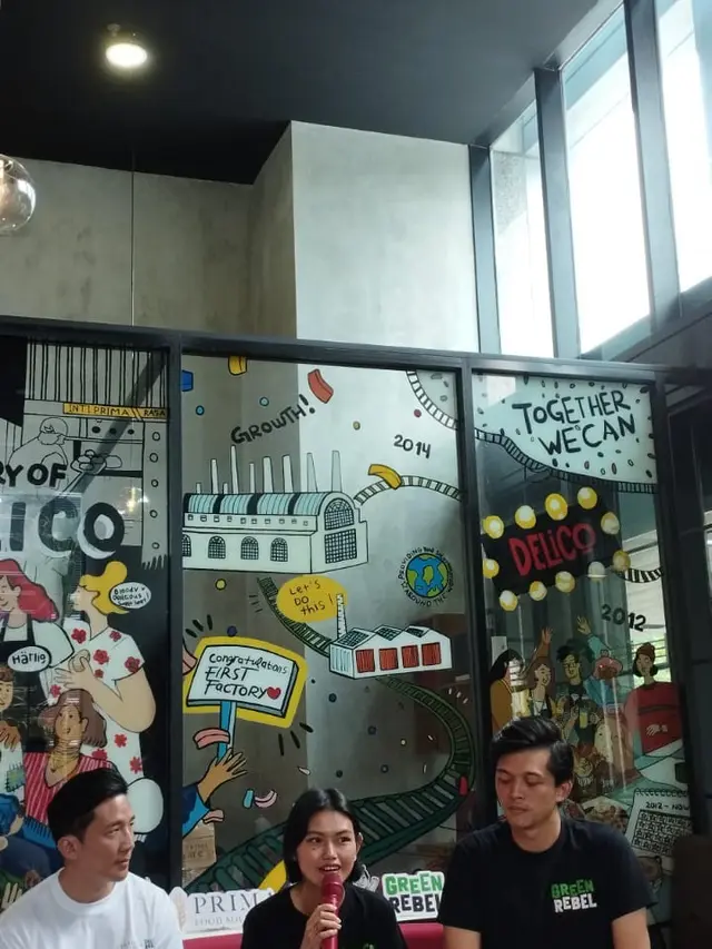 Foto Yota Ogura, Helga (tengah), dan Max ketika sesi berbincang mengenai kolaborasi kedua perusahaan