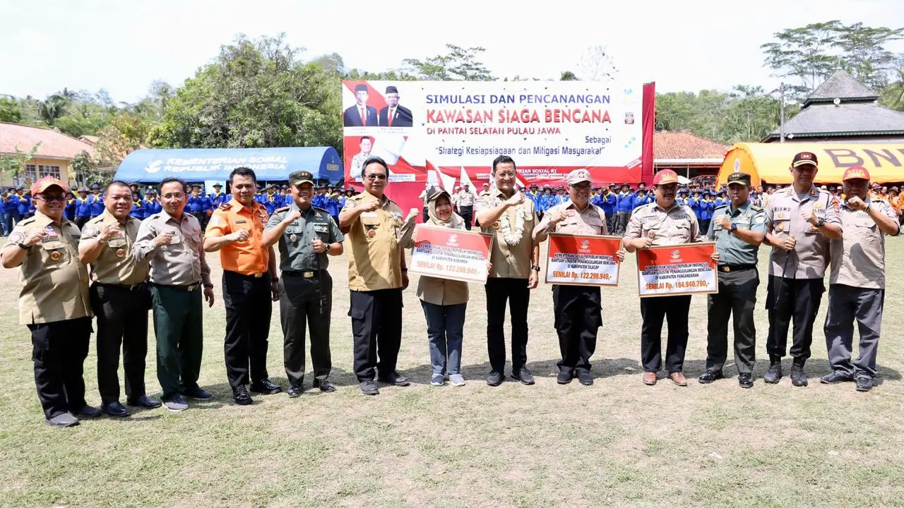 Perkuat Mitigasi Bencana, Mensos Canangkan Kawasan Siaga Bencana di Pantai Selatan Pulau Jawa
