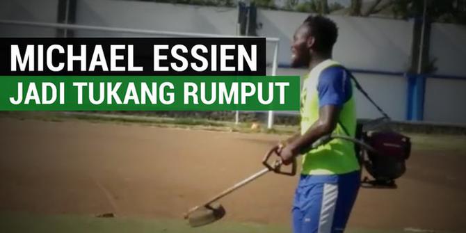 VIDEO: Michael Essien Jadi Tukang Rumput Undang Tawa di Latihan Persib