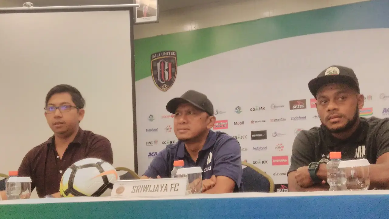 Pelatih Sriwijaya FC Rahmad Darmawan