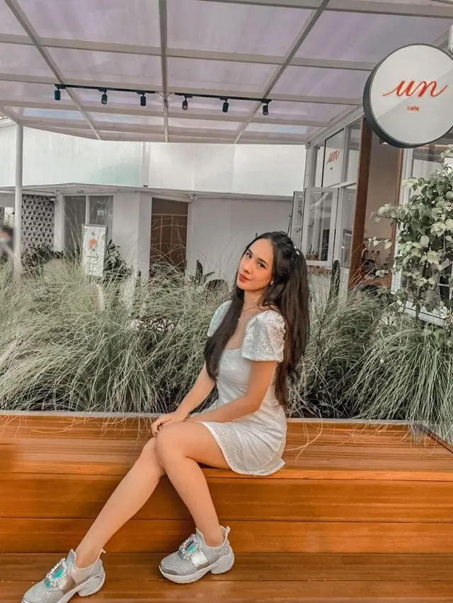 Latisa Maura Anak Perempuan Cut Sarra yang Jarang Tersorot [instagram/latisamauraa]