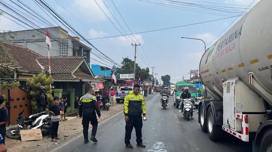 Nyalip ke Jalur Berlawanan, Pemotor Tewas Adu Banteng dengan Truk
