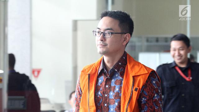 Senyum Zumi Zola Usai Diperiksa KPK