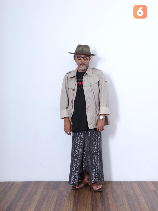 [Fimela] Sujiwo Tejo Media Visit Film Mangkujiwo