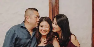 [Instagram/valenciatanoe]