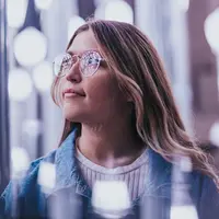 ilustrasi perempuan/copyright unsplash/Tyler Nix