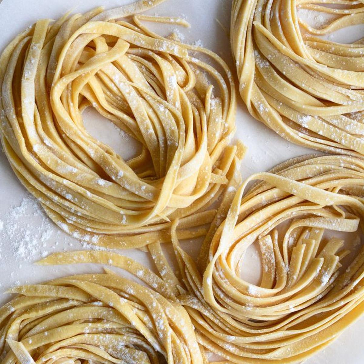 Jangan Sampai Salah! Ini Bedanya Fettuccine, Spaghetti, Linguini, dan Vermicelli yang Perlu Kamu Pahami