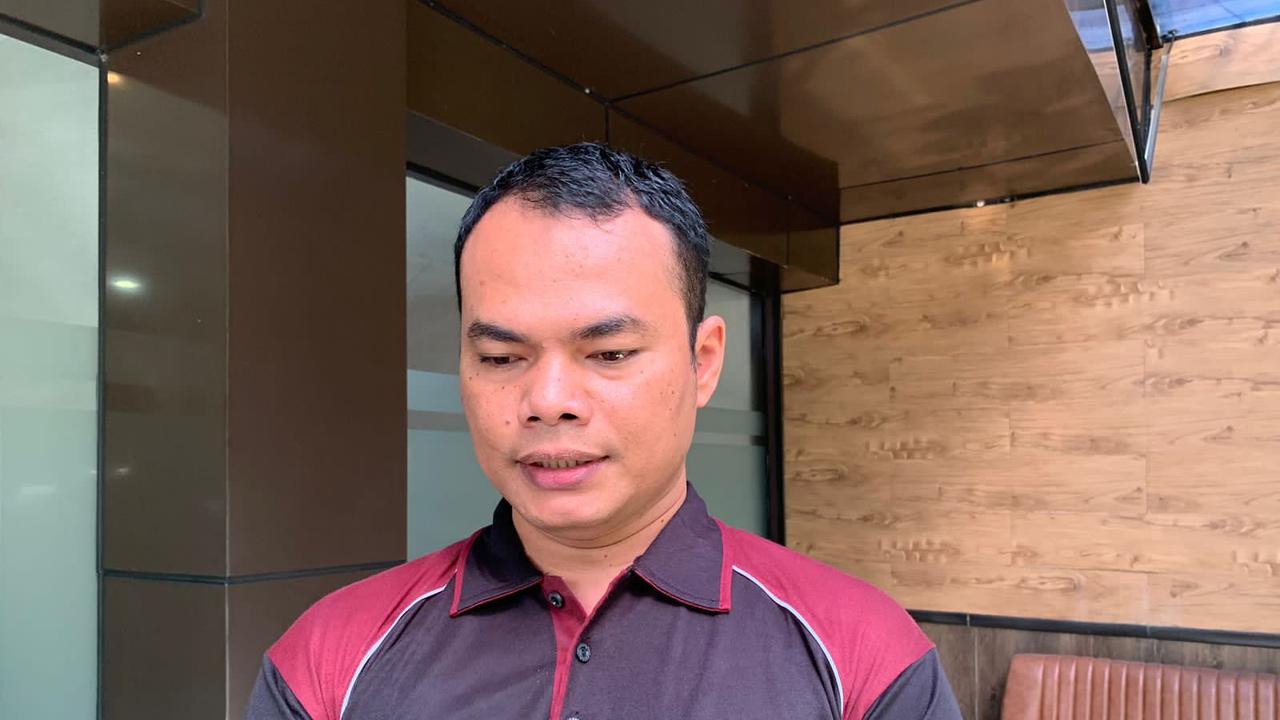 Anggota Brimob Polda Riau Batalyon B Pelopor Satuan Brimob Polda Riau, Bripka Andry Darma Irawan menyambangi Mabes Polri