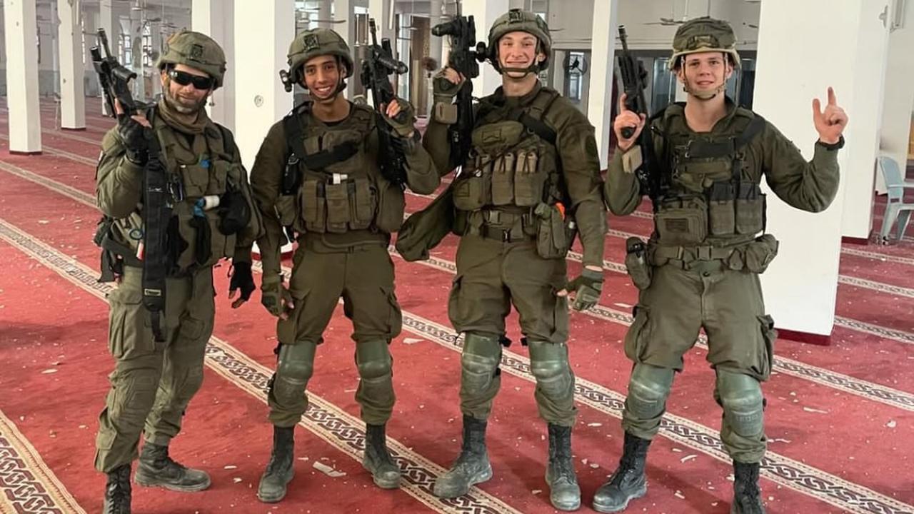Tentara Israel Pembakar Masjid di Gaza Ketahuan Liburan ke Negara Tetangga Indonesia, ini Tampang Mereka