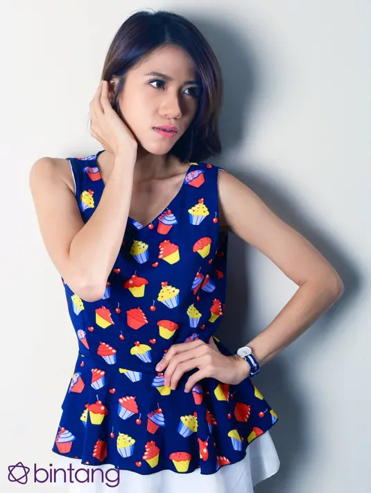 Gigi mengaku sangat beruntung dikelilingi oleh banyak pemain yang selalu setia membantunya. Meski awalnya canggung, namun Gigi berhasil melewati tantangan di film yang juga dibintangi oleh Eriska Rein itu dengan baik. (Andy Masela/Bintang.com)