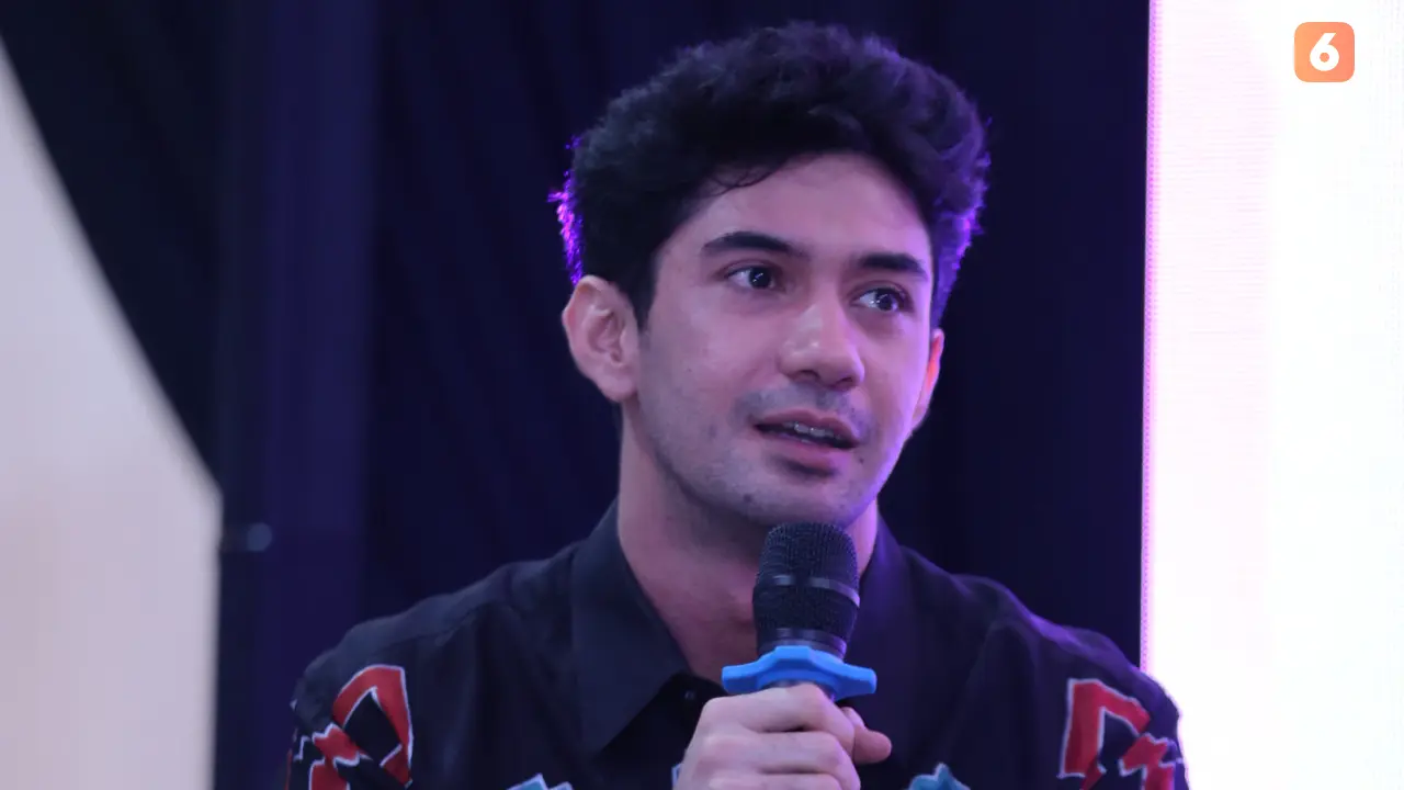 [Fimela] Reza Rahadian