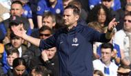 Ekspresi pelatih Chelsea, Frank Lampard, saat melawan Brighton and Hove Albion pada pekan ke-31 Premier League 2022/2023, di Stadion Stamford Bridge, Sabtu (15/4/2023). Chelsea menelan kekalahan ketiga beruntun di bawah asuhan Frank Lampard. (AP Photo/Kirsty Wigglesworth)