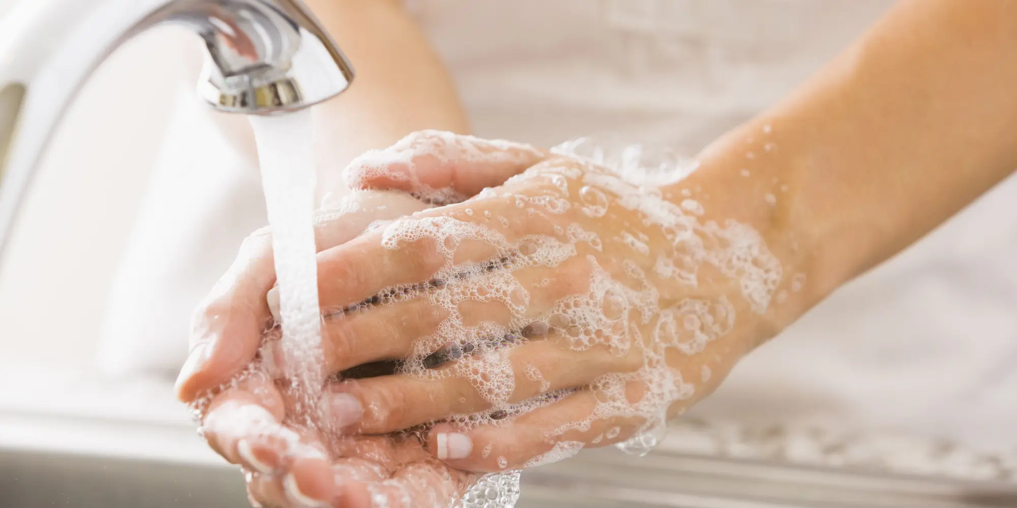 Kapan ya waktu terbaik untuk mencuci tangan agar bebas kuman dan bakteri? (Sumber Foto: era-soap.com)