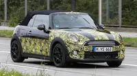 Belum Mejeng di Paris, Penampakan MINI Cabrio Baru Keburu Bocor