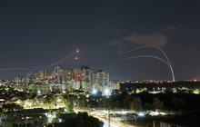 Rudal Iran Tembus Iron Dome, Warga Israel Dilanda Panic Buying dan Serbu Supermarket