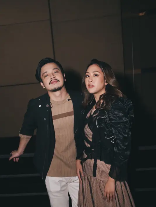 Setelah 23 tahun, pasangan sahabat ini masih terlihat kompak di Gala Premier Petualangan Sherina 2 [@sherinamunaf]