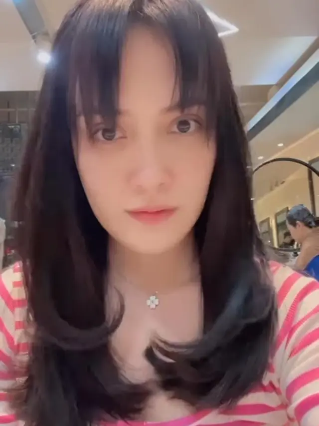 Pesona Shandy Aulia Bak Anak SMA