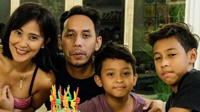 [Bintang] Sophie Navita dan Pongki Barata