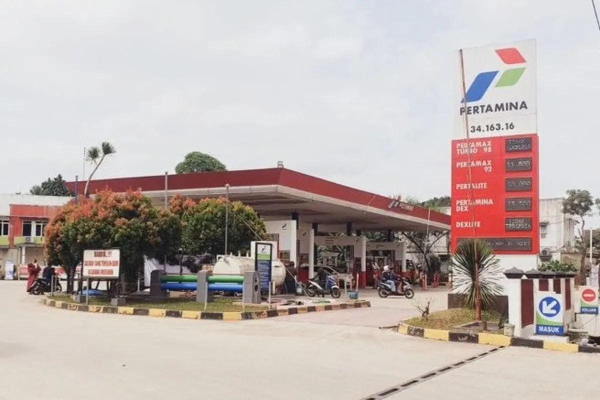 SPBU 34.16316 di Kecamatan Parungpanjang, Kabupaten Bogor, Jawa Barat.